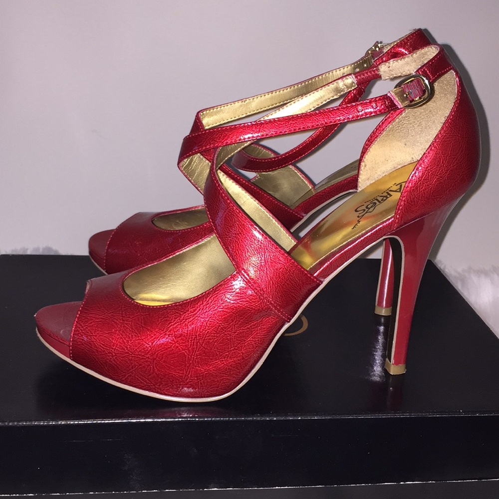 Carlos Santana Heels